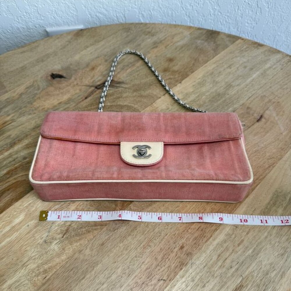 Chanel Pink Chocolate Bar Canvas Shoulder Bag - Picture 7 of 10
